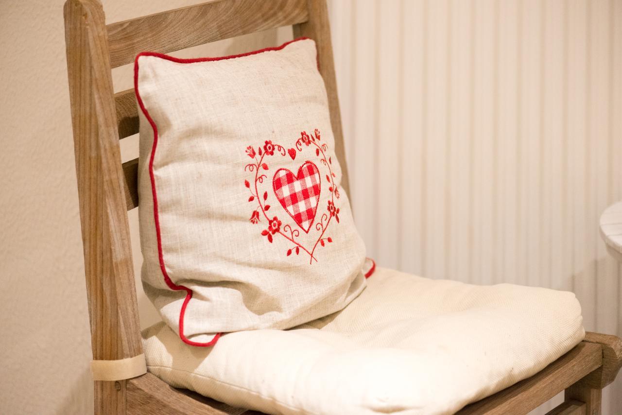 Aux Deux Cigognes Bed & Breakfast Gries